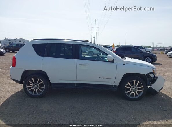 1C4NJCEA8GD546814 2016 JEEP COMPASS White Вид задньої частини салону