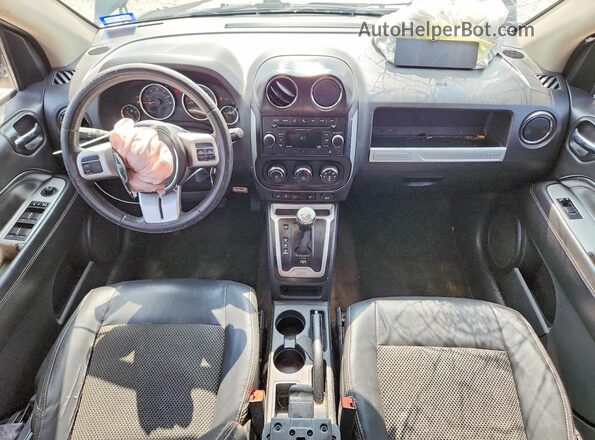 1C4NJCEA8GD675829 2016 JEEP COMPASS Black Вид панелі приладів