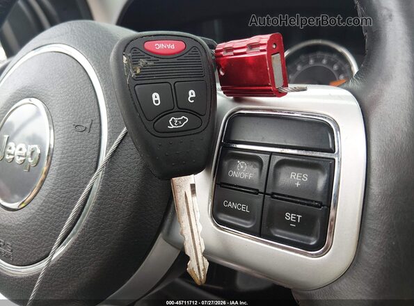 1C4NJCEAXHD118924 2017 JEEP COMPASS Silver Dashboard view