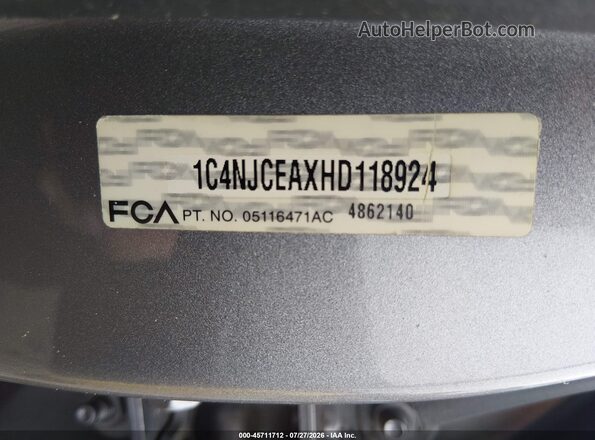 1C4NJCEAXHD118924 2017 JEEP COMPASS Silver Engine compartment view