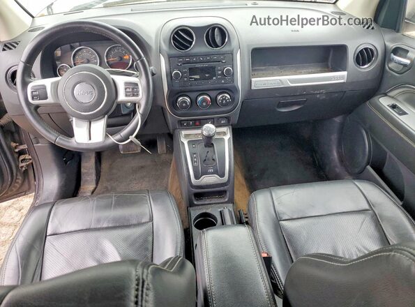 1C4NJCEB2HD163090 2017 JEEP COMPASS Серый Вид панели приборов