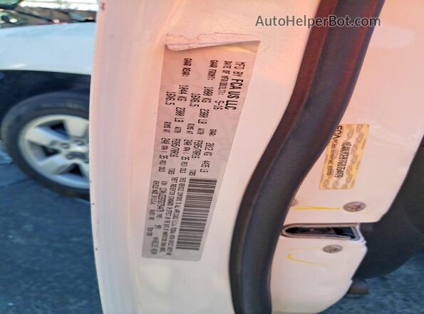 1C4NJCEB7GD754479 2016 JEEP COMPASS White Engine compartment view