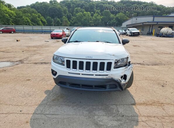 1C4NJDBB0GD626966 2016 JEEP COMPASS White Widok z przodu