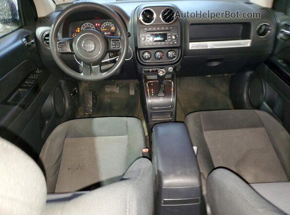 1C4NJDBB0HD154737 2017 JEEP COMPASS Maroon Вид панелі приладів
