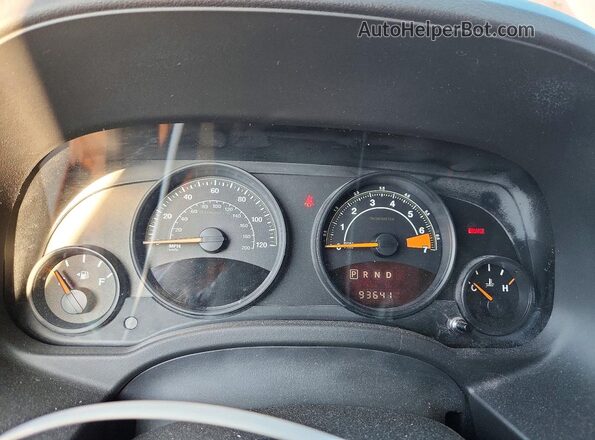 1C4NJDBB1GD778268 2016 JEEP COMPASS Red ხელსაწყოთა პანელის ხედი
