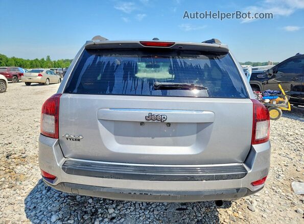 1C4NJDBB2GD556984 2016 JEEP COMPASS Silver Widok z tyłu