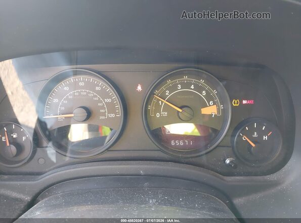 1C4NJDBB2GD686215 2016 JEEP COMPASS Black Widok tylnych siedzeń