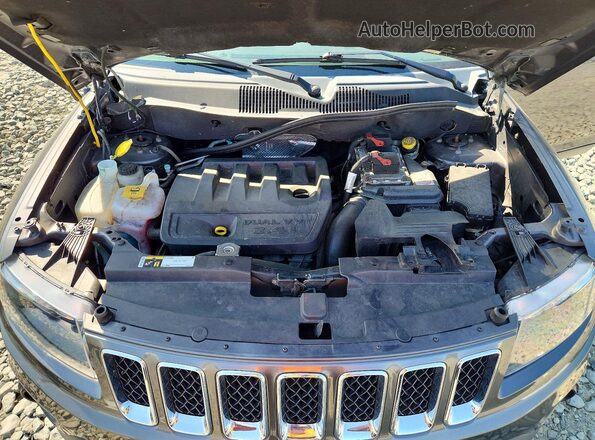 1C4NJDBB2GD780160 2016 JEEP COMPASS Gray Vista interior trasera