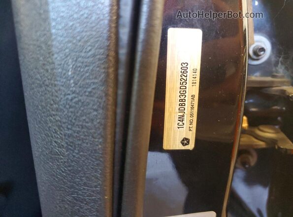 1C4NJDBB3GD522603 2016 JEEP COMPASS Black 360 interior view