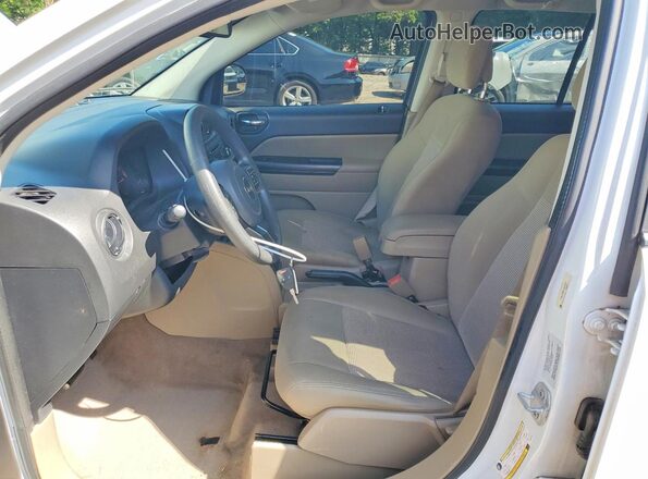 1C4NJDBB4GD670937 2016 JEEP COMPASS White Widok wnętrza z przodu