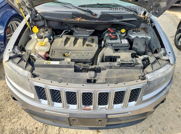 1C4NJDBB6GD626518 2016 JEEP COMPASS Silver Vista del compartimento del motor