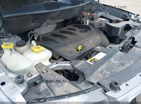 1C4NJDBB6GD646218 2016 JEEP COMPASS Silver Rear interior view