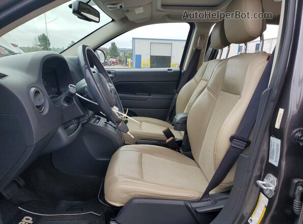 1C4NJDBB6GD674892 2016 JEEP COMPASS Gray Вид салону спереду