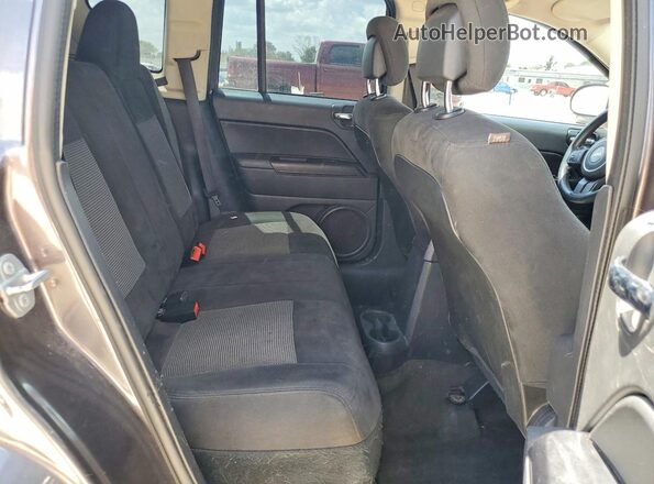 1C4NJDBB7GD713926 2016 JEEP COMPASS Charcoal Rear interior view