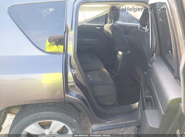 1C4NJDBB8HD144182 2017 JEEP COMPASS Gray Widok naklejki z numerem VIN