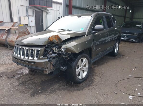 1C4NJDBB9GD509970 2016 JEEP COMPASS Green Przód lewy