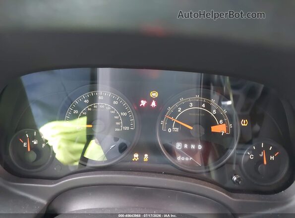 1C4NJDBB9GD509970 2016 JEEP COMPASS Green Widok tylnych siedzeń