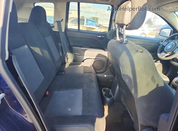 1C4NJDBB9GD549529 2016 JEEP COMPASS Blue უკანა სავარძლების ხედი