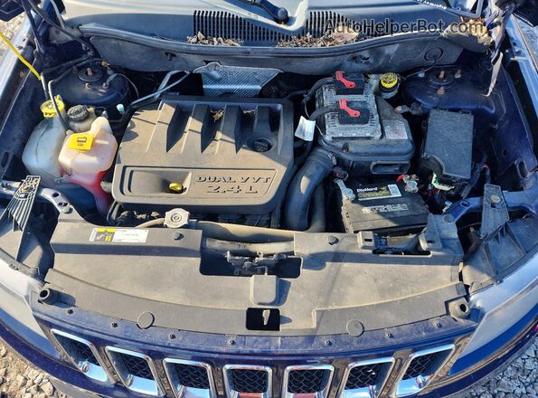 1C4NJDBB9GD549529 2016 JEEP COMPASS Blue უკანა სალონის ხედი