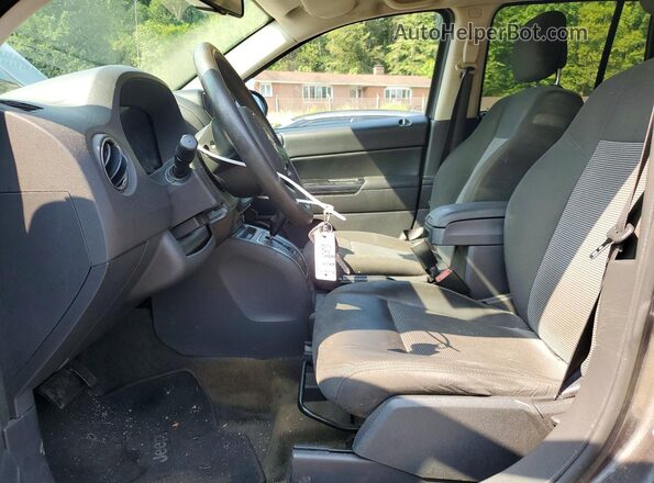 1C4NJDBB9HD101535 2017 JEEP COMPASS Gray Вид салону спереду