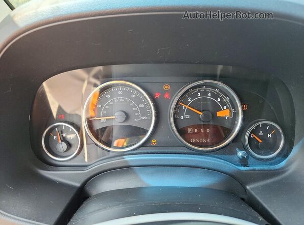 1C4NJDEB0HD191556 2017 JEEP COMPASS Black Instrument cluster view
