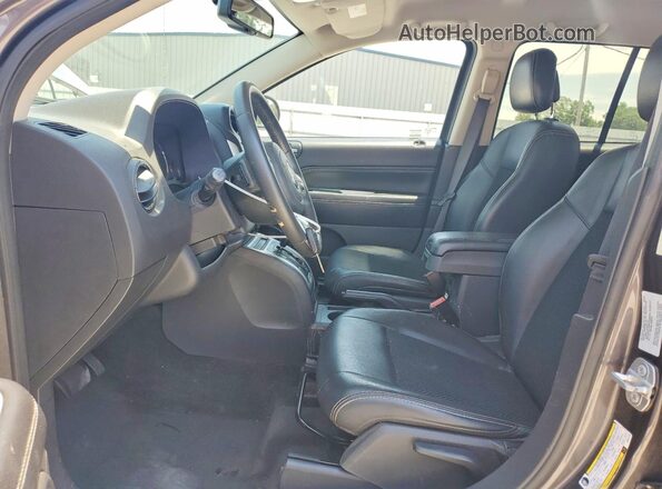 1C4NJDEB1GD631184 2016 JEEP COMPASS Gray Widok wnętrza z przodu
