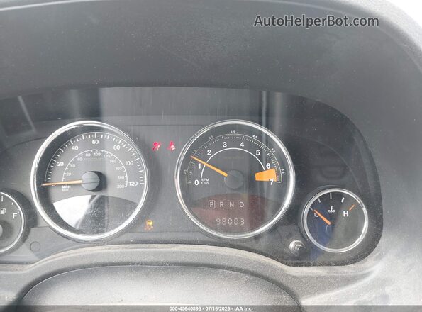 1C4NJDEB1GD758517 2016 JEEP COMPASS White Widok tylnych siedzeń