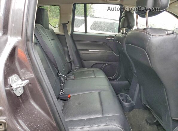 1C4NJDEB2GD696612 2016 JEEP COMPASS Серый Вид задней части салона