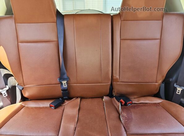 1C4NJDEB2GD795107 2016 JEEP COMPASS White Vista de los asientos traseros