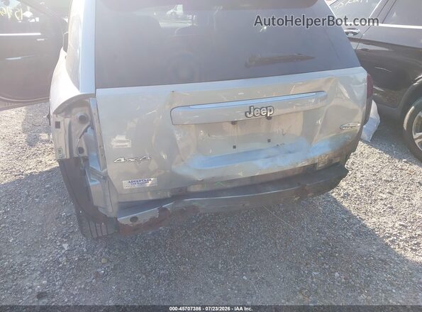 1C4NJDEB3GD681181 2016 JEEP COMPASS Silver Widok z przodu