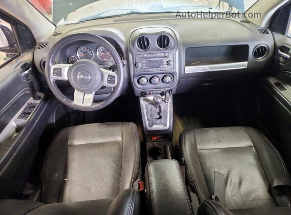 1C4NJDEB5HD113189 2017 JEEP COMPASS Black Widok deski rozdzielczej