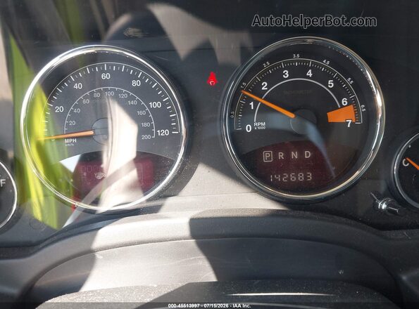 1C4NJDEB6GD587425 2016 JEEP COMPASS Белый Вид задних сидений