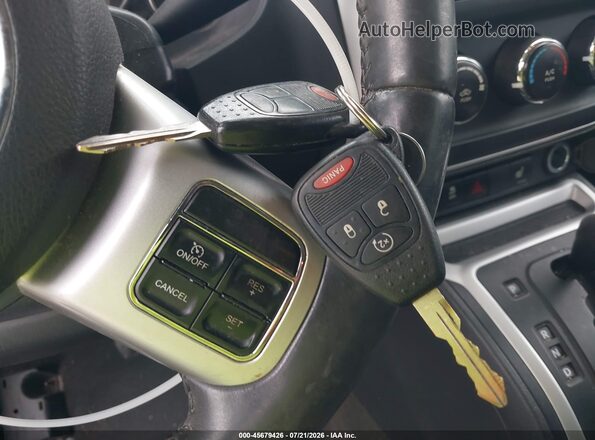 1C4NJDEB6GD709197 2016 JEEP COMPASS Silver Widok deski rozdzielczej