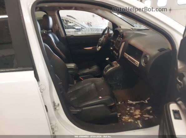 1C4NJDEB9GD684232 2016 JEEP COMPASS Белый Вид салона спереди