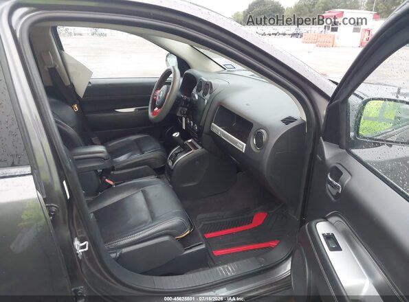 1C4NJDEB9HD193550 2017 JEEP COMPASS Gray Front interior view