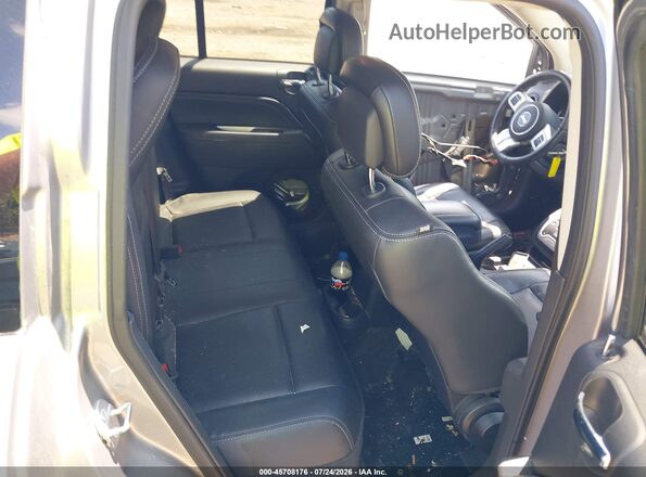 1C4NJDEBXGD546215 2016 JEEP COMPASS Silver Widok naklejki z numerem VIN