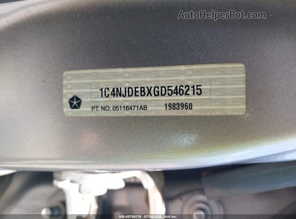 1C4NJDEBXGD546215 2016 JEEP COMPASS Silver Widok komory silnika