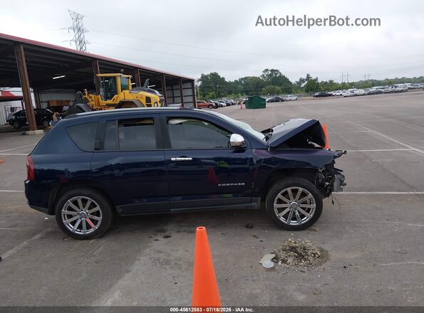 1C4NJDEBXGD585757 2016 JEEP COMPASS Blue Vista interior trasera