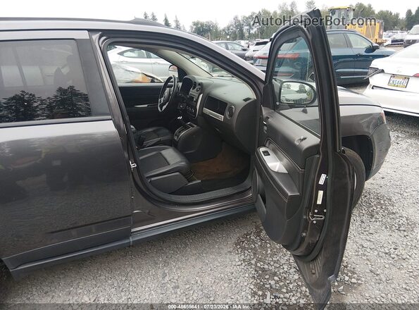 1C4NJDEBXGD758130 2016 JEEP COMPASS Gray Вид салону спереду