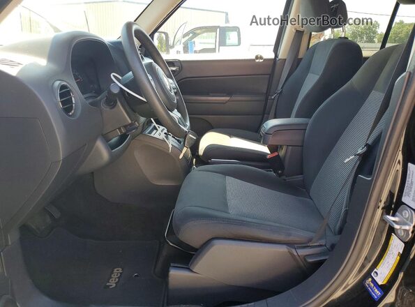 1C4NJPBA0GD528531 2016 JEEP PATRIOT Black Front interior view