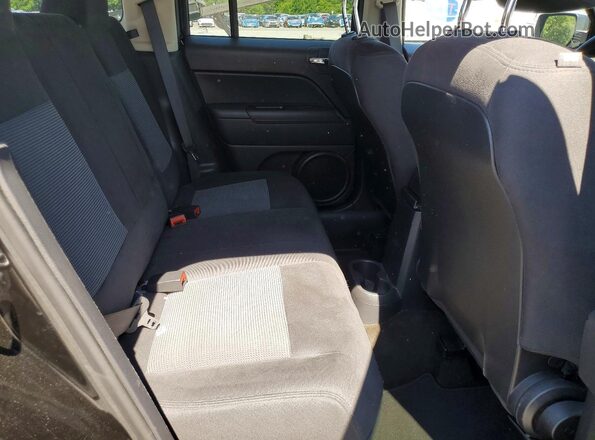 1C4NJPBA0GD528531 2016 JEEP PATRIOT Black Rear interior view