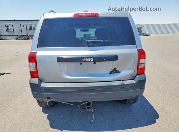 1C4NJPBA0GD763897 2016 JEEP PATRIOT Серебряный Вид сзади
