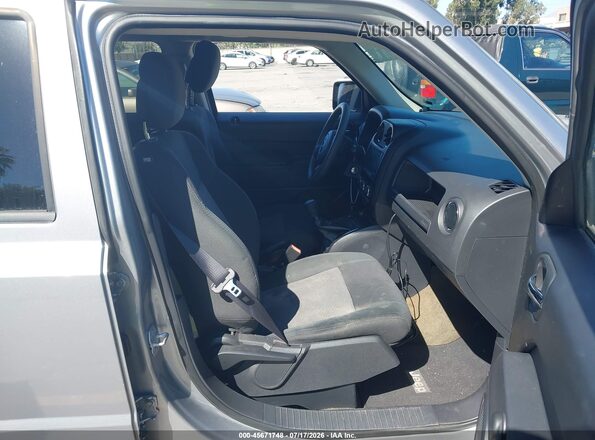 1C4NJPBA2HD209973 2017 JEEP PATRIOT Gray Սալոնի դիմացի տեսք
