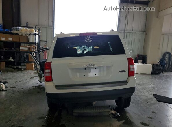 1C4NJPBA3GD602976 2016 JEEP PATRIOT Белый Вид сзади