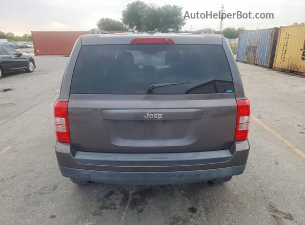 1C4NJPBA3GD716623 2016 JEEP PATRIOT Gray Rear view