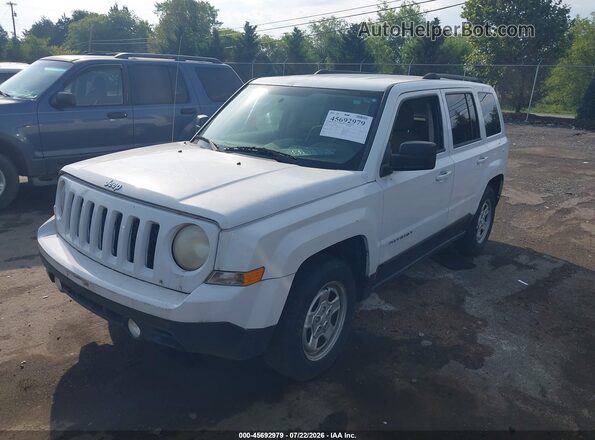 1C4NJPBA4GD754202 2016 JEEP PATRIOT Белый Передняя левая четверть