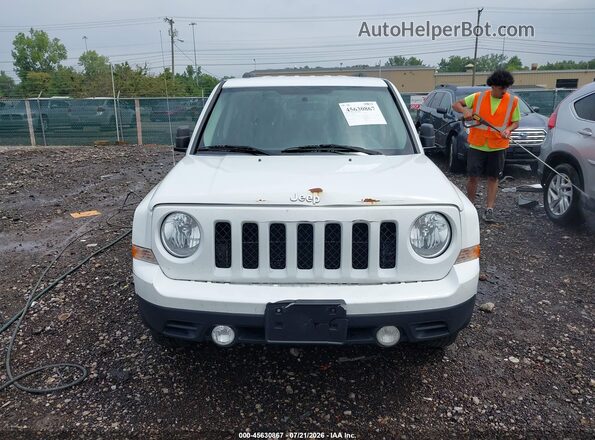 1C4NJPBA5GD716610 2016 JEEP PATRIOT White Սալոնի հետևի տեսք