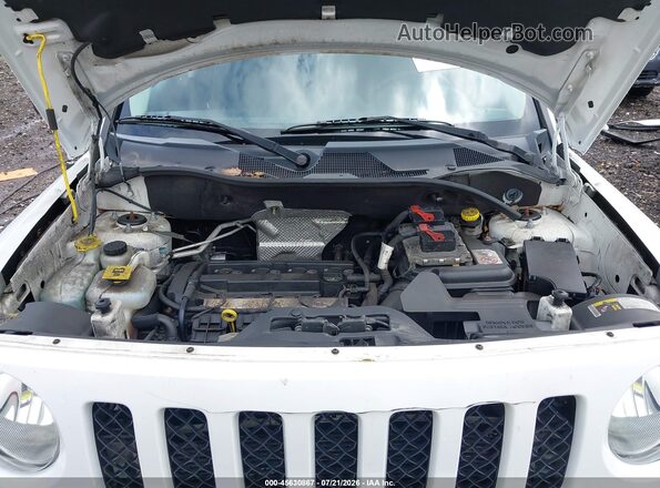 1C4NJPBA5GD716610 2016 JEEP PATRIOT White Հետևի տեսք
