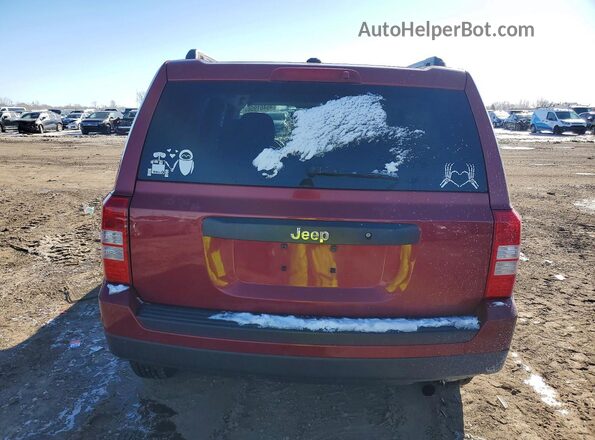 1C4NJPBA6GD748336 2016 JEEP PATRIOT Red Widok z tyłu
