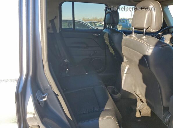 1C4NJPBA7GD602530 2016 JEEP PATRIOT Gray Rear seats view
